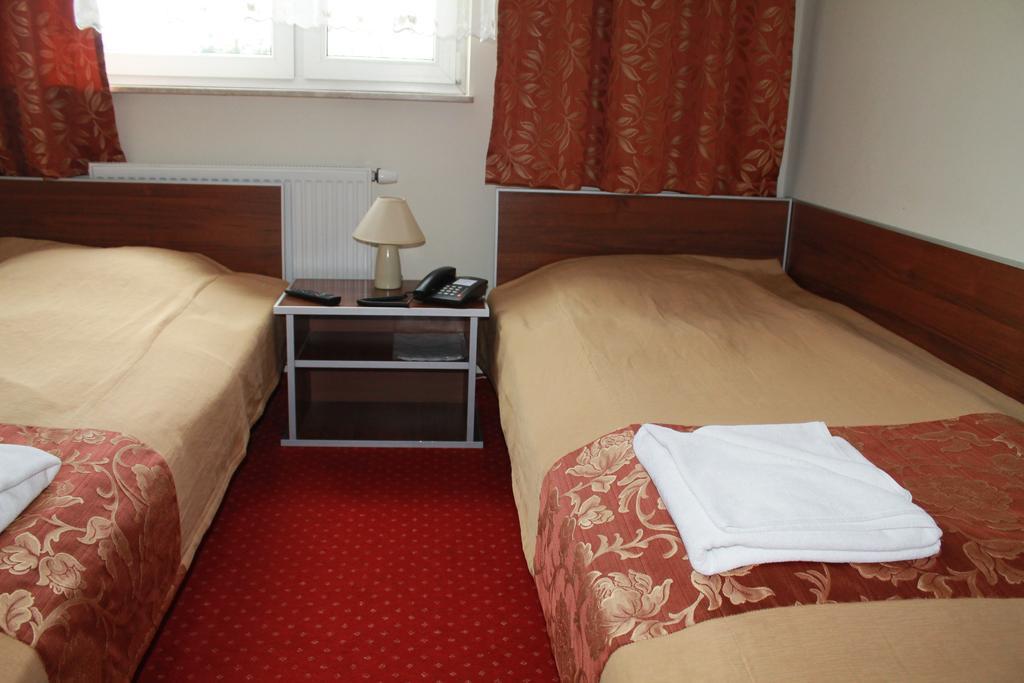 Hotel Kaprys Świdnik Szoba fotó